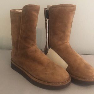 Brand New Abree UGG BOOTS Women Size 5